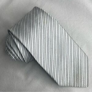 Giorgio Armani Textured Repp Silk Tie  Silver Gray Black Prep Stripe Necktie